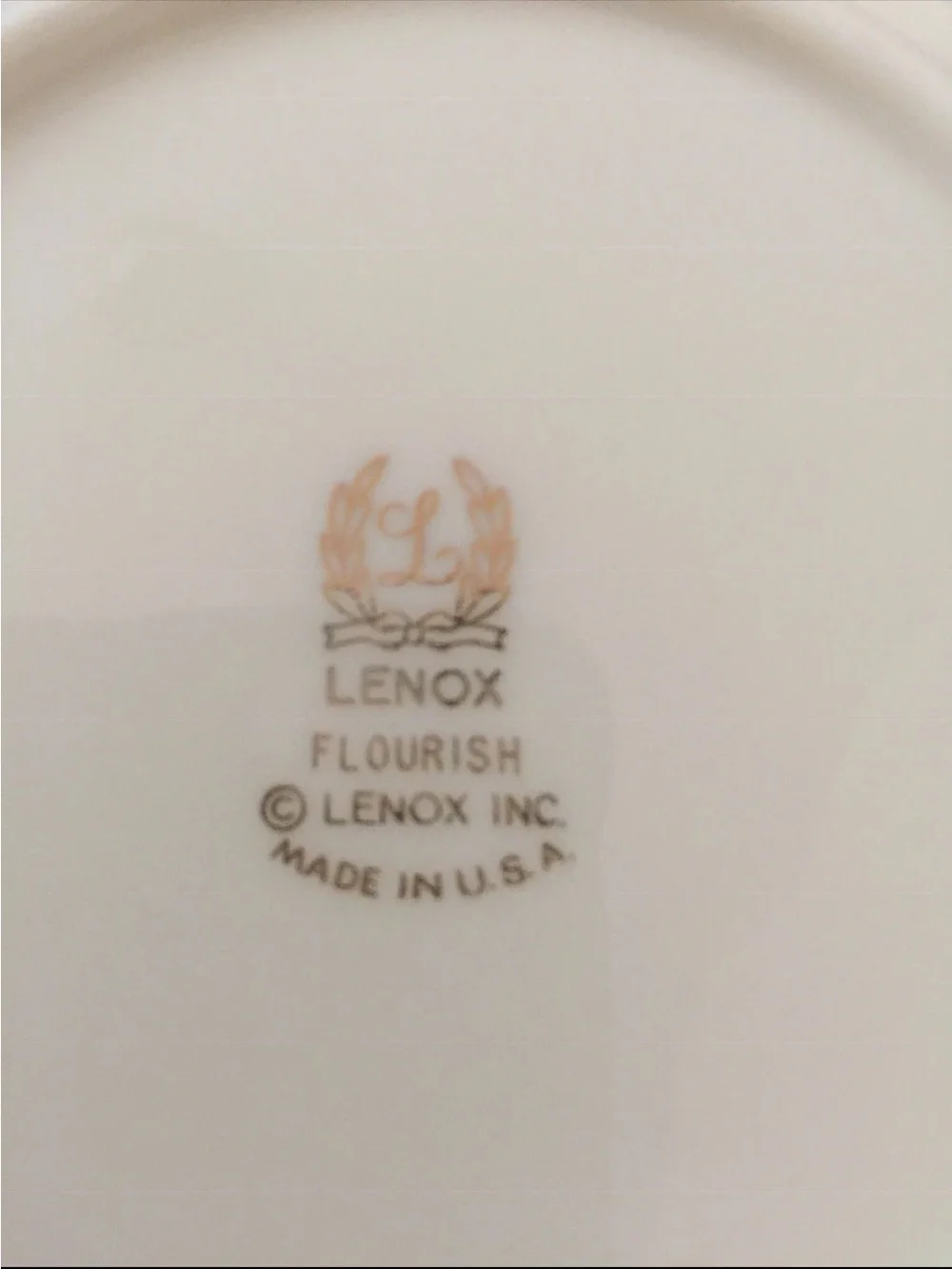 Lenox Flourish Vintage Gold Beige China Two Serving Set 14 Piece plates